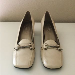 9 West 9.5 “Never Worn”